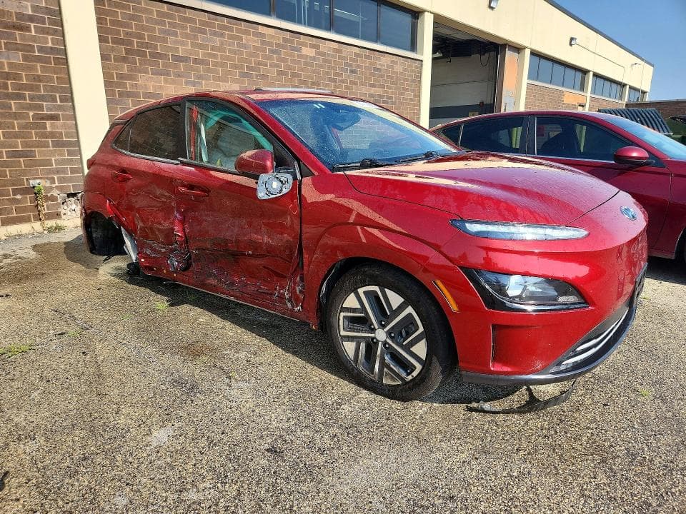 2023 HYUNDAI KONA SEL 4