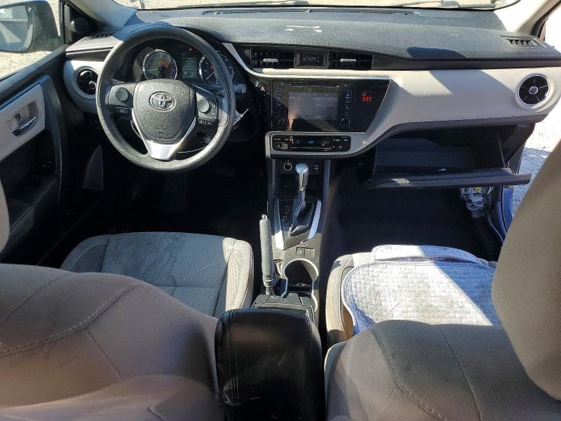 2018 TOYOTA COROLLA LE 8
