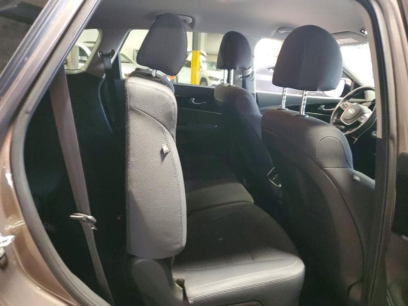2019 KIA SORENTO LX V6 11
