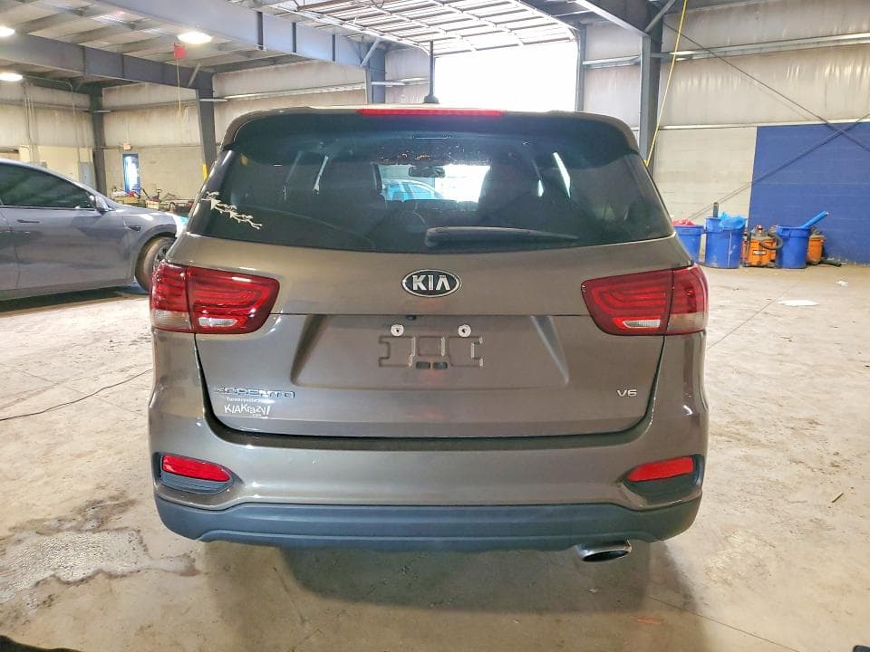 2019 KIA SORENTO LX V6 6
