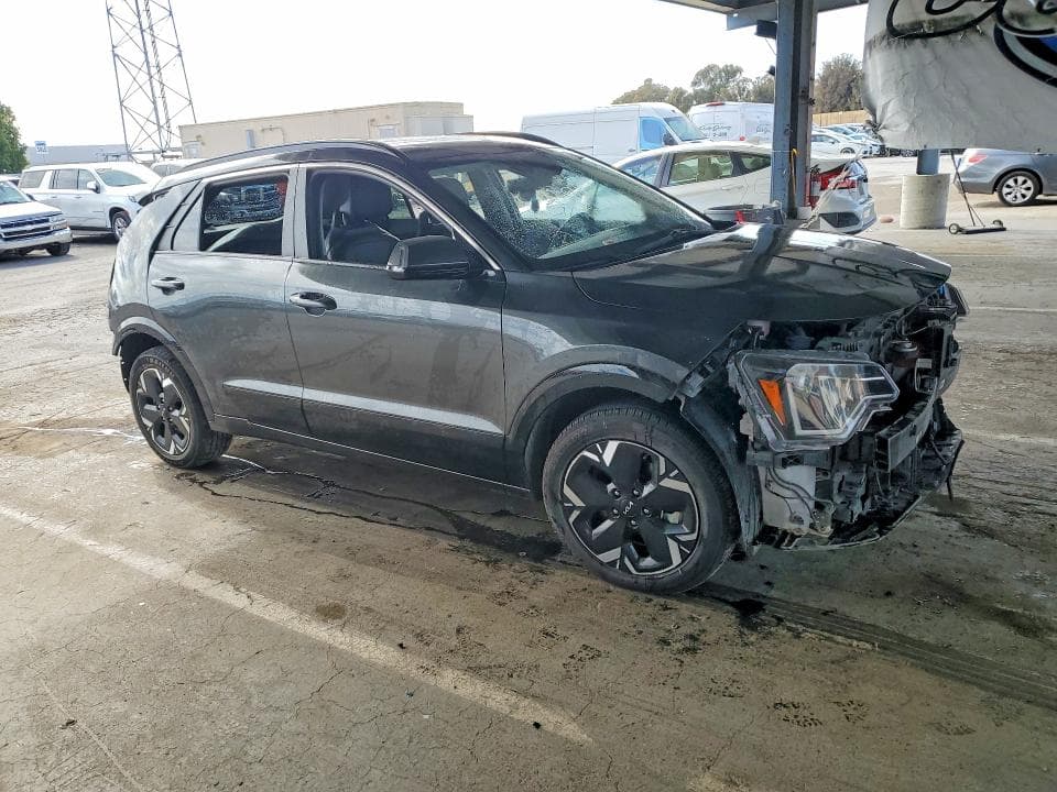 2023 KIA NIRO WIND 4