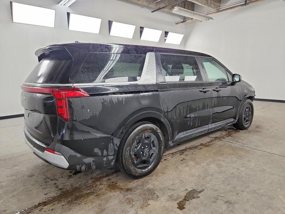 2026 KIA CARNIVAL LXS 3