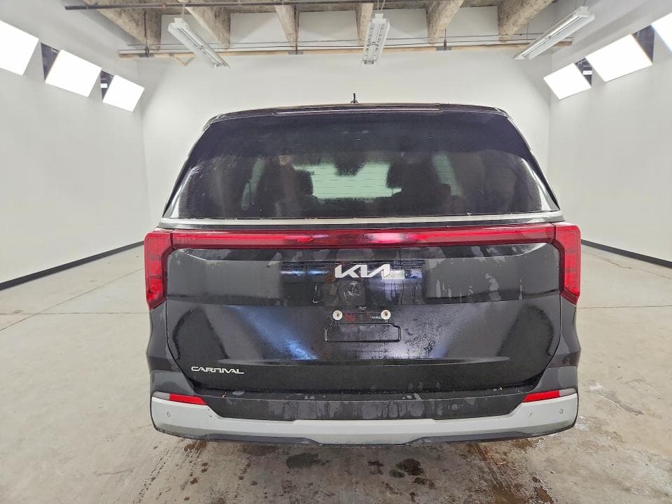 2026 KIA CARNIVAL LXS 6