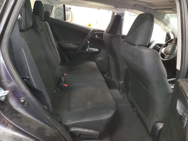 2017 TOYOTA RAV4 XLE 11