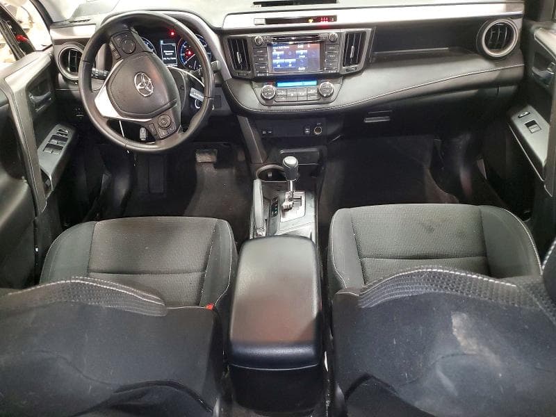 2017 TOYOTA RAV4 XLE 8