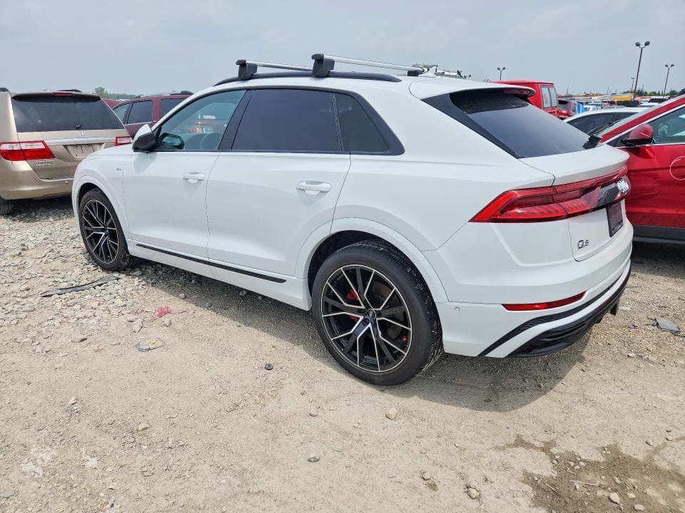 2020 AUDI Q8 PRESTIGE S-LINE 2