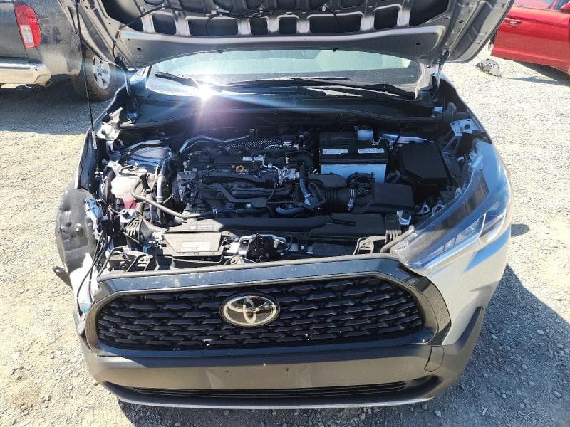 2022 TOYOTA COROLLA CROSS LE 12