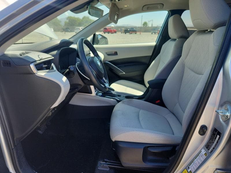 2022 TOYOTA COROLLA CROSS LE 7