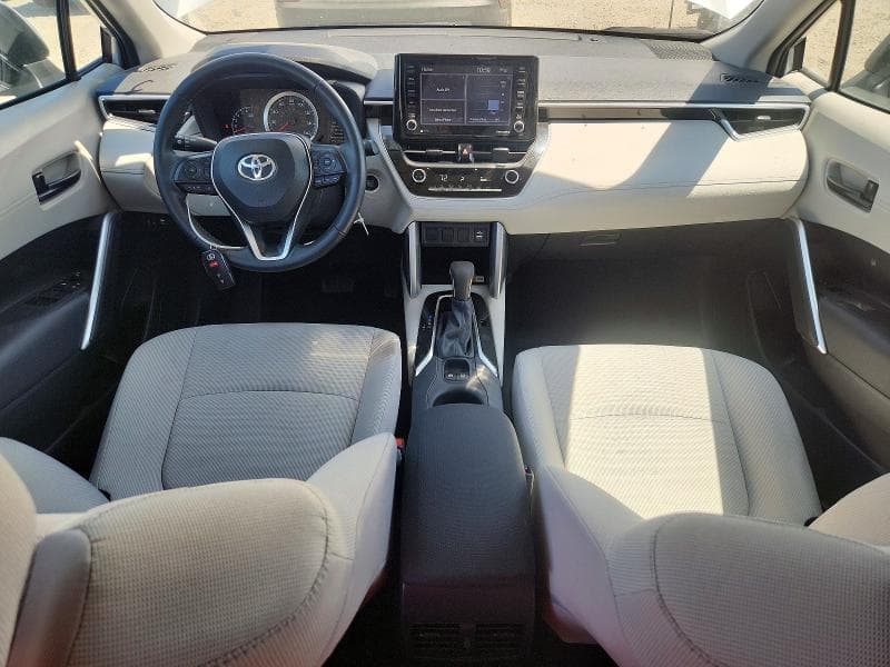 2022 TOYOTA COROLLA CROSS LE 8