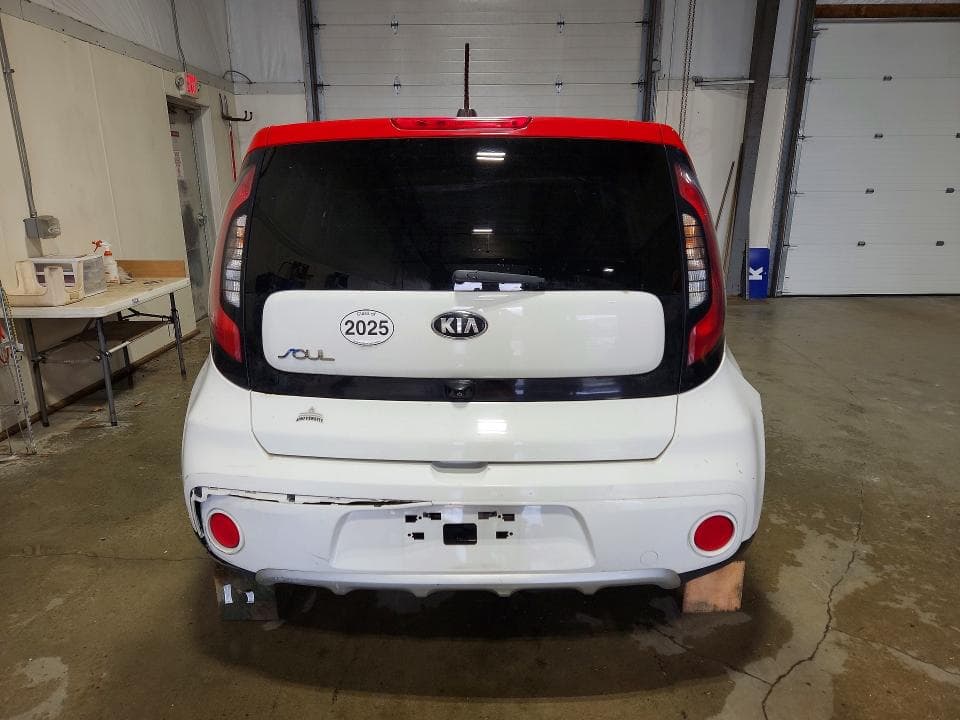 2017 KIA SOUL + 6