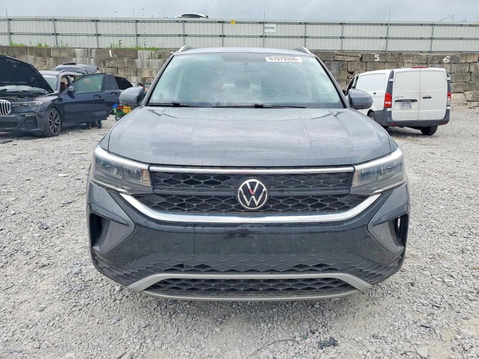 2022 VOLKSWAGEN TAOS SE 5