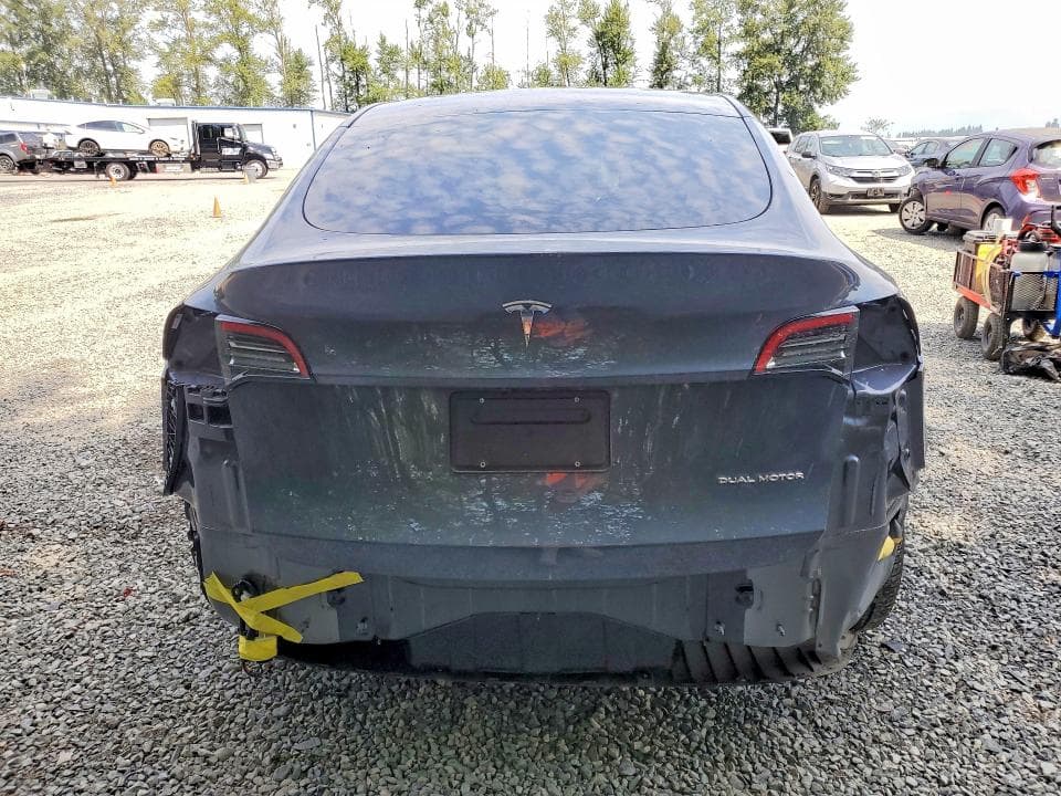 2023 TESLA MODEL Y 6