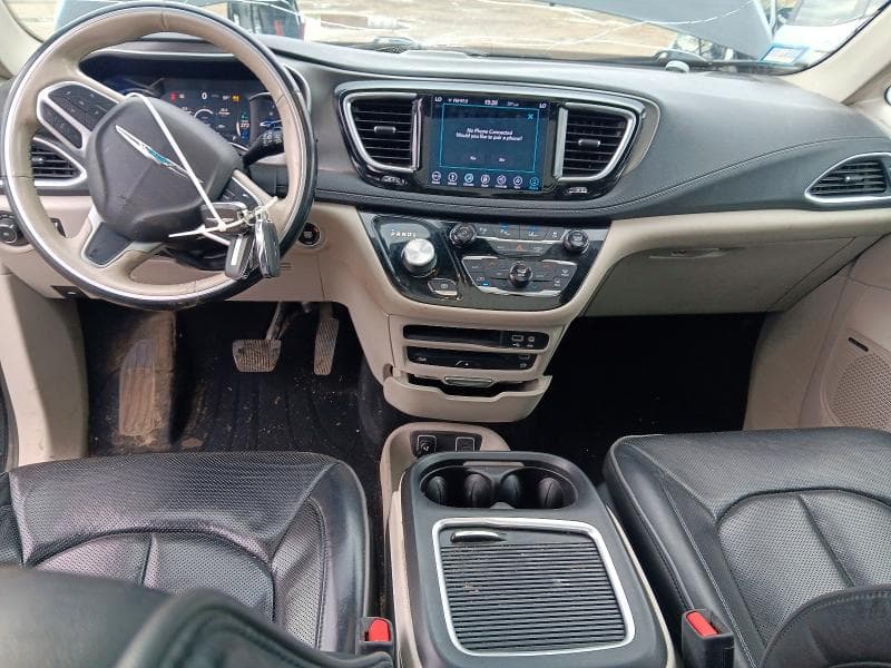 2019 CHRYSLER PACIFICA HYBRID LIMITED 8