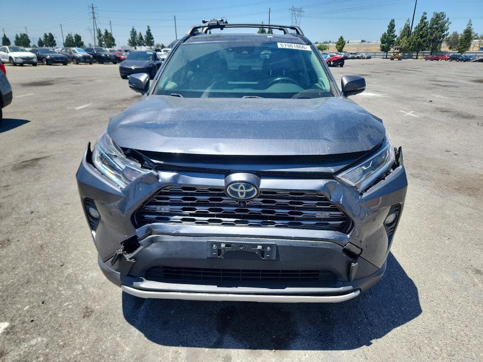 2020 TOYOTA RAV4 LIMITED 5
