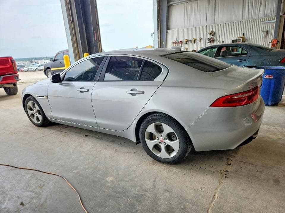2017 JAGUAR XE 2