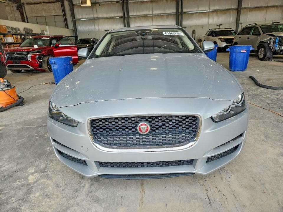 2017 JAGUAR XE 5
