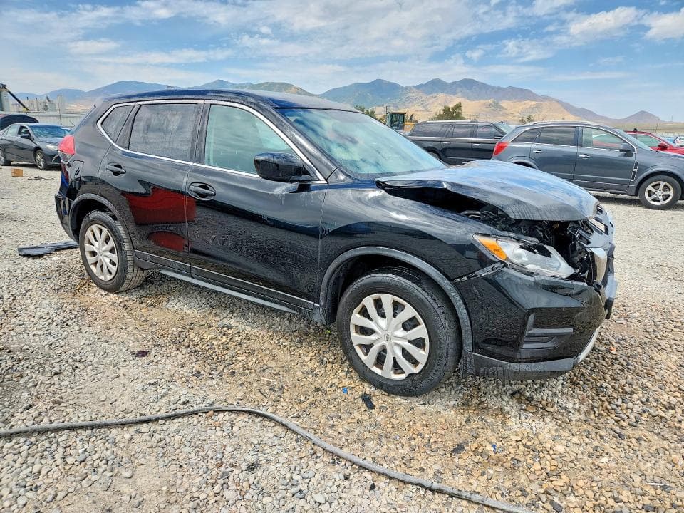2017 NISSAN ROGUE S 4