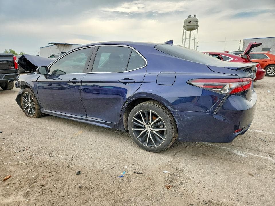 2021 TOYOTA CAMRY SE 2