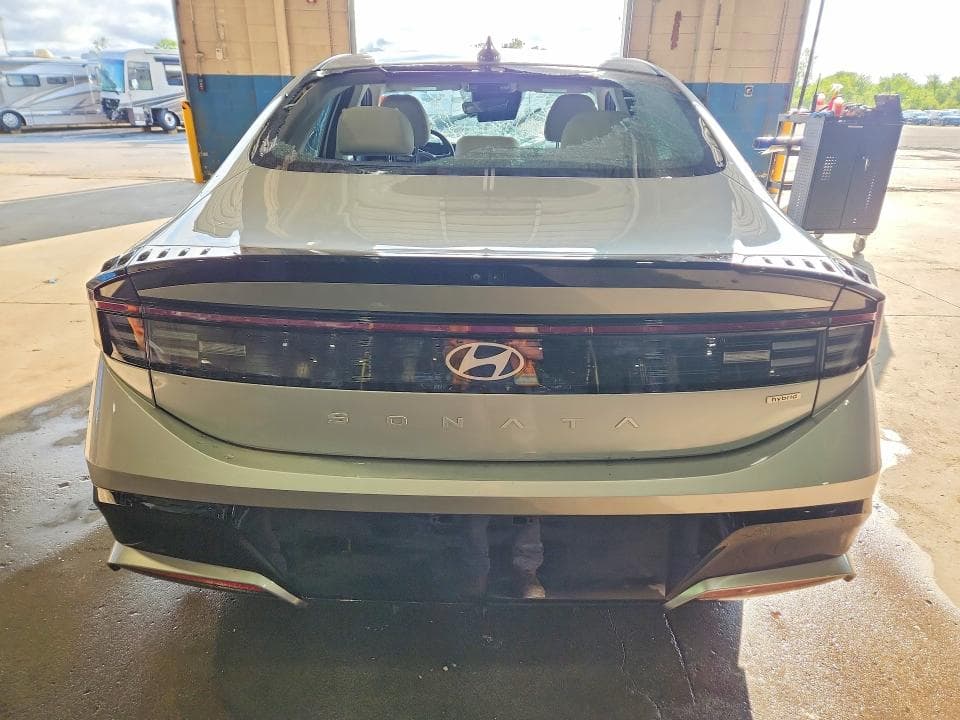 2025 HYUNDAI SONATA HYBRID SEL 6