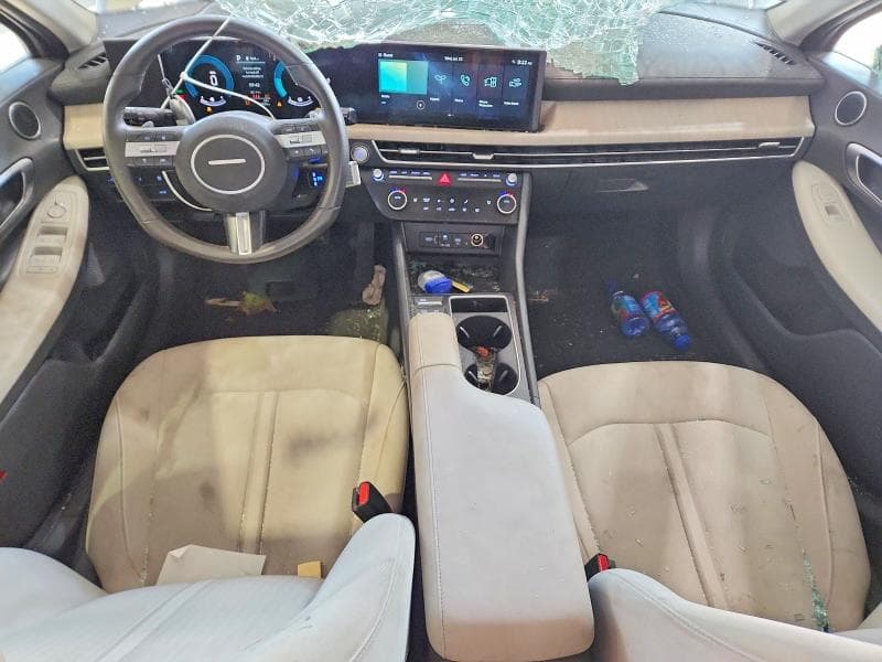 2025 HYUNDAI SONATA HYBRID SEL 8