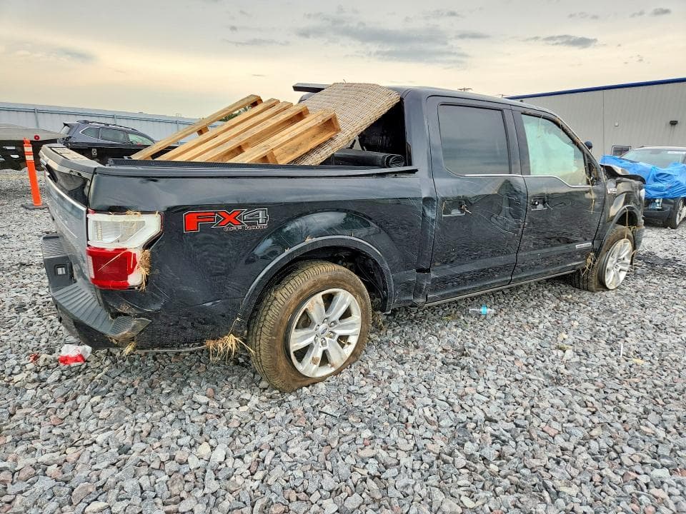 2018 FORD F150 SUPERCREW 9