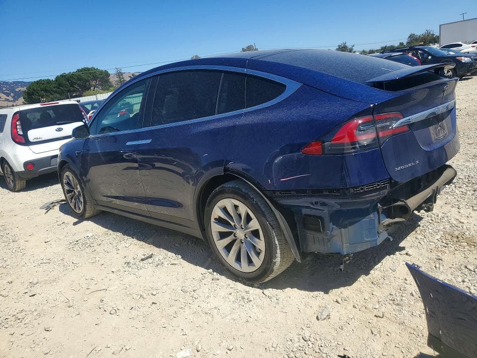 2018 TESLA MODEL X 2