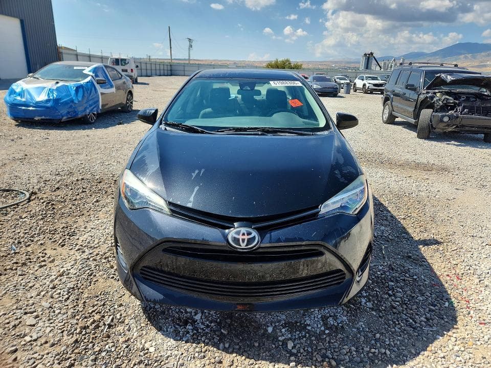 2017 TOYOTA COROLLA LE 5