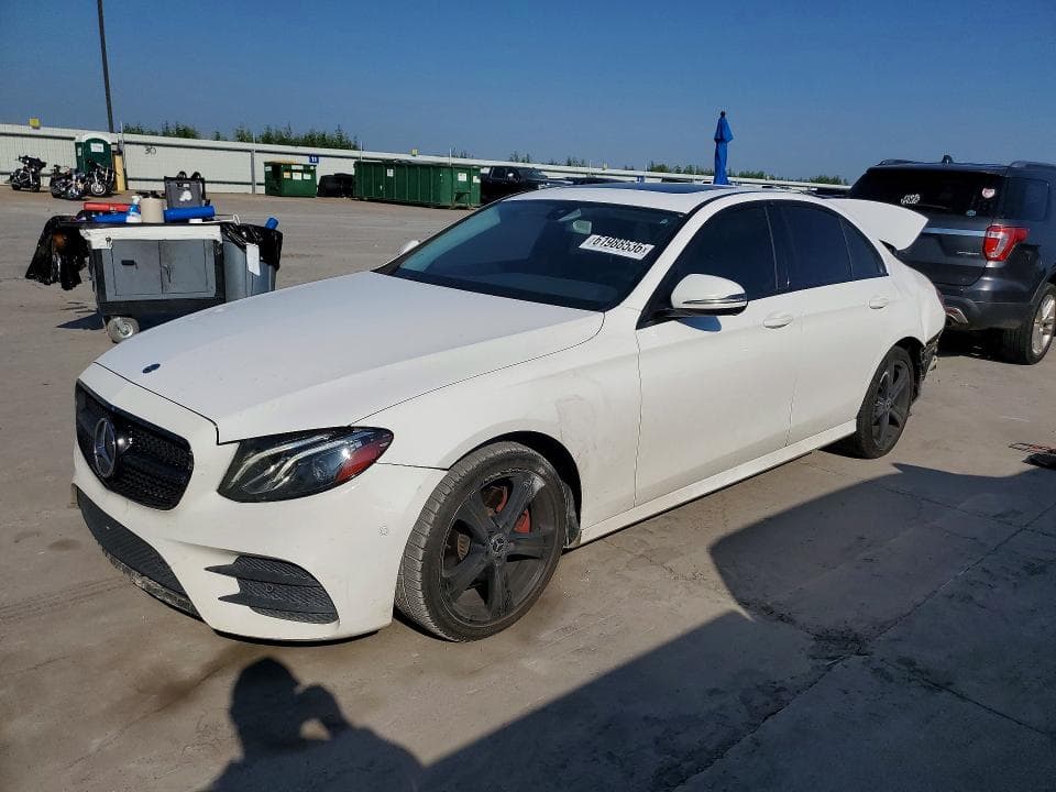 2018 MERCEDES-BENZ E 300 - 1