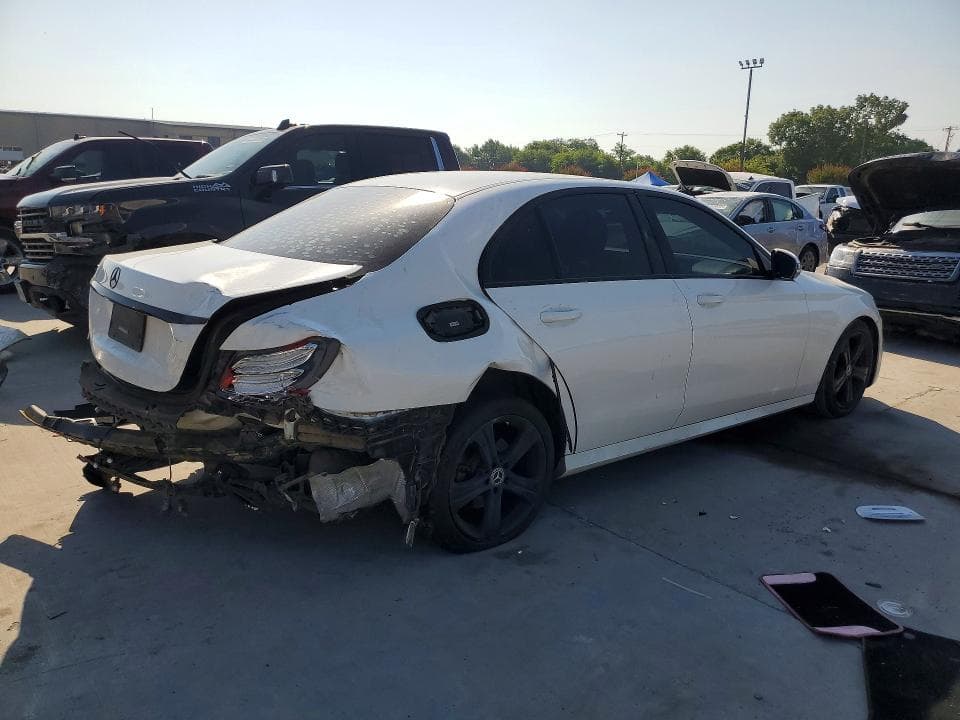 2018 MERCEDES-BENZ E 300 3