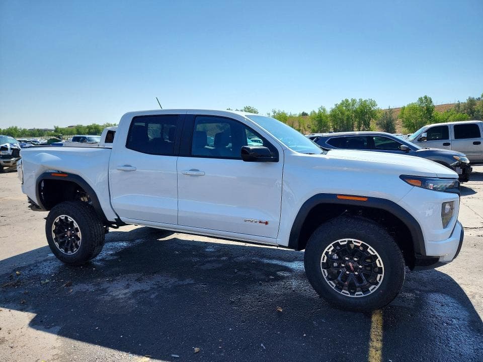 2026 GMC CANYON AT4 4