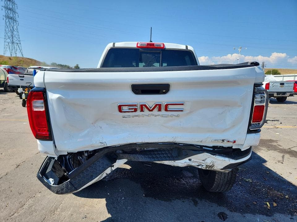 2026 GMC CANYON AT4 6