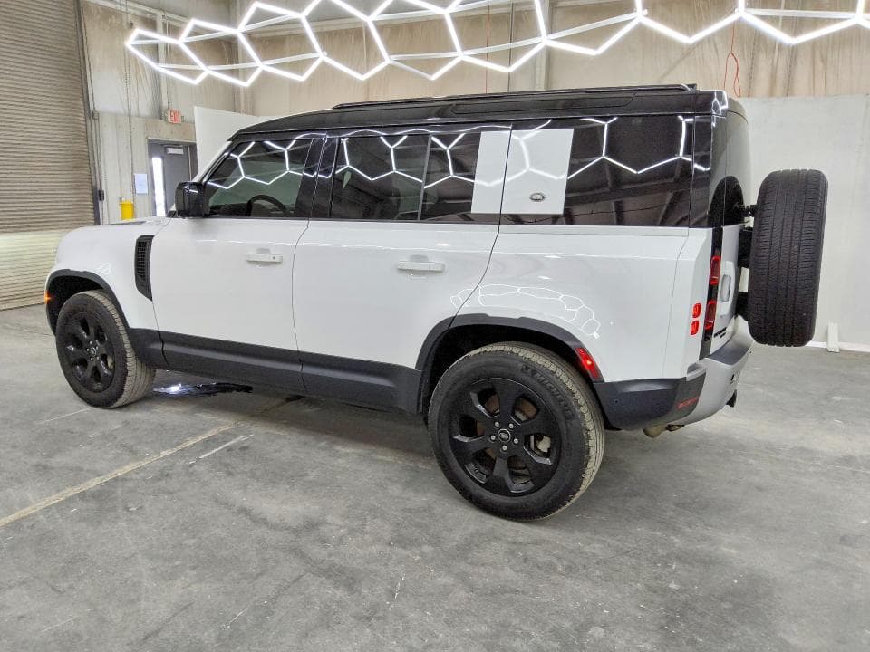 2020 LAND ROVER DEFENDER 110 HSE 2