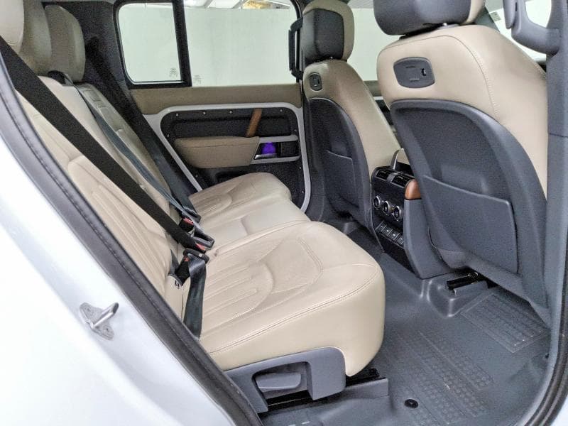2020 LAND ROVER DEFENDER 110 HSE 11