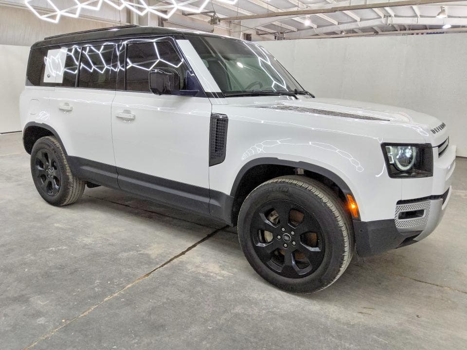 2020 LAND ROVER DEFENDER 110 HSE 4