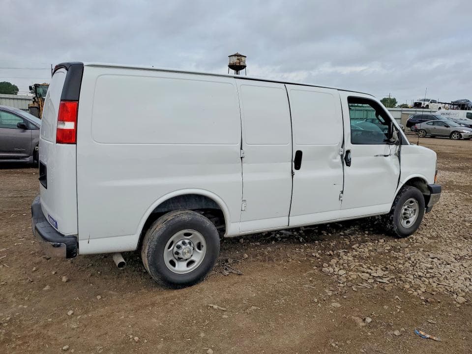 2023 CHEVROLET EXPRESS 3