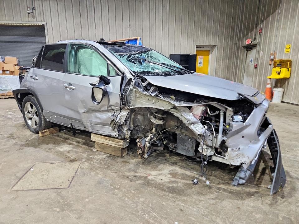 2021 TOYOTA RAV4 LIMITED 4