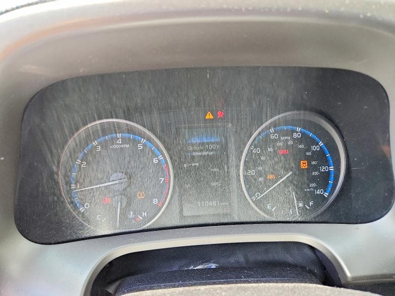 2017 TOYOTA RAV4 XLE 9