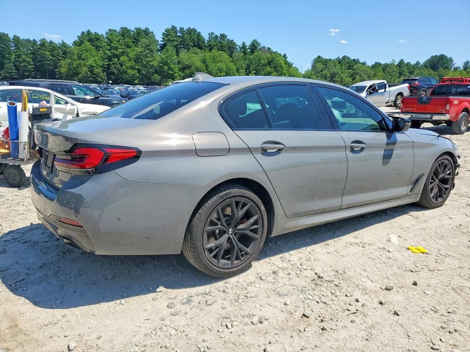 2022 BMW 530 XI 3