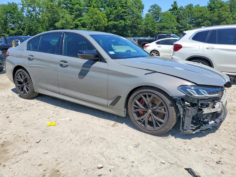 2022 BMW 530 XI 4