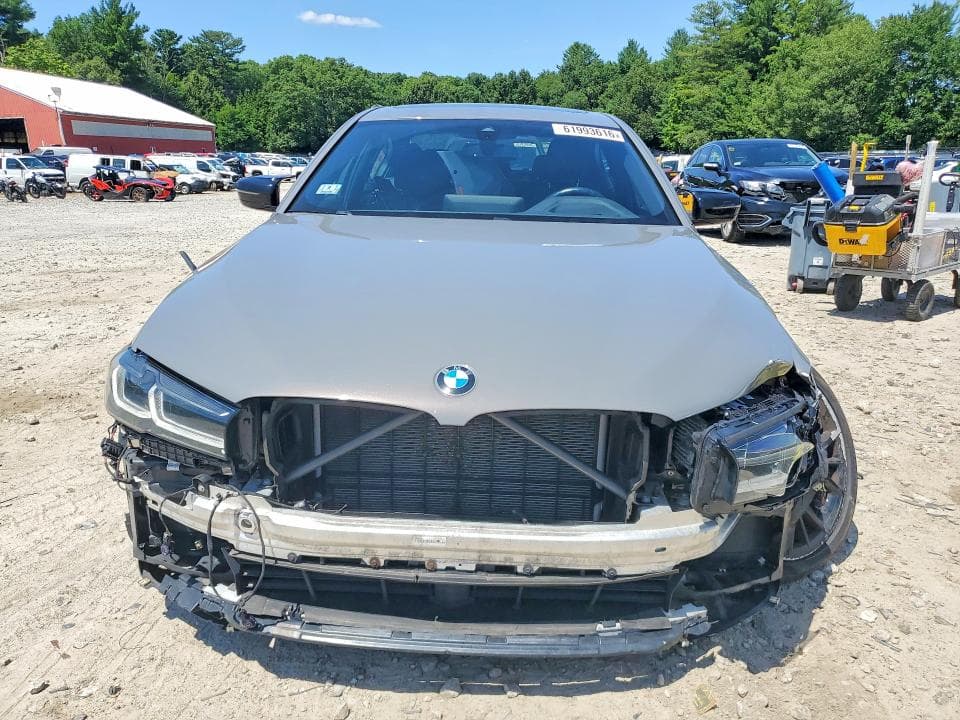 2022 BMW 530 XI 5