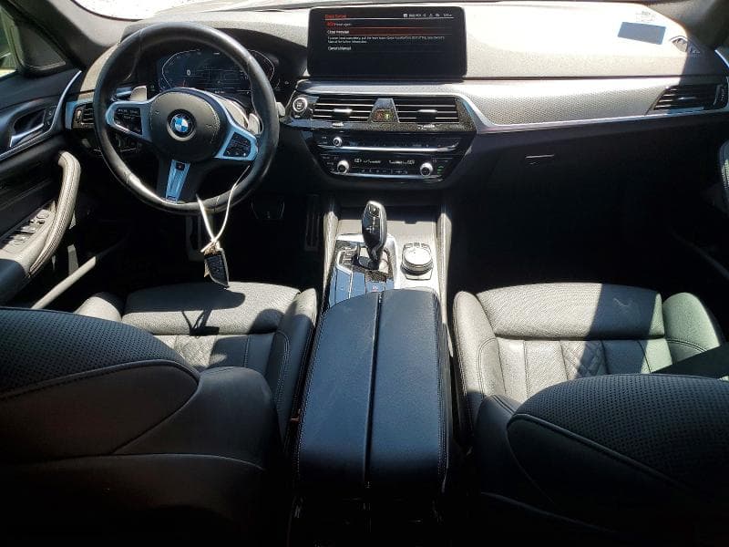 2022 BMW 530 XI 8