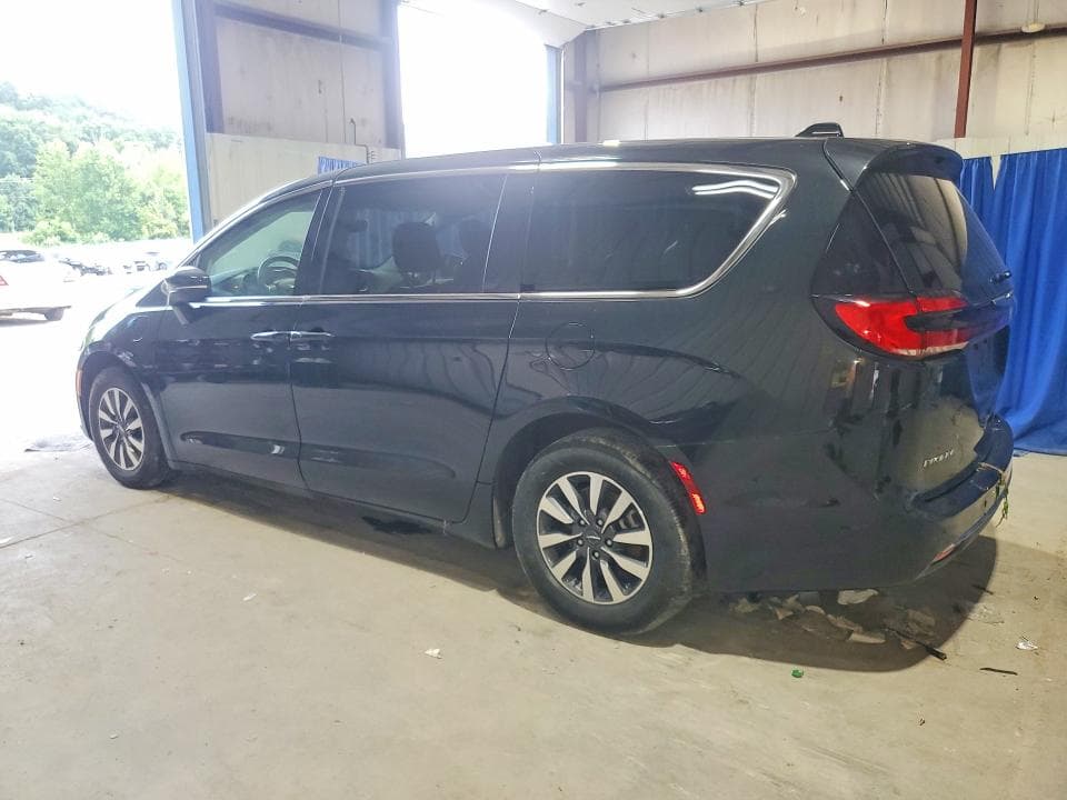 2023 CHRYSLER PACIFICA HYBRID TOURING L 2