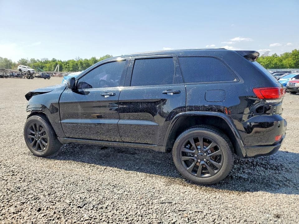 2018 JEEP GRAND CHEROKEE LAREDO 2