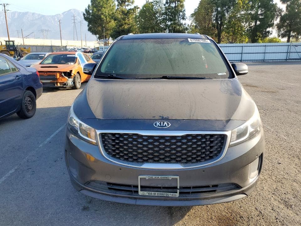 2018 KIA SEDONA LX 5