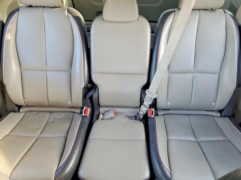 2018 KIA SEDONA LX 10