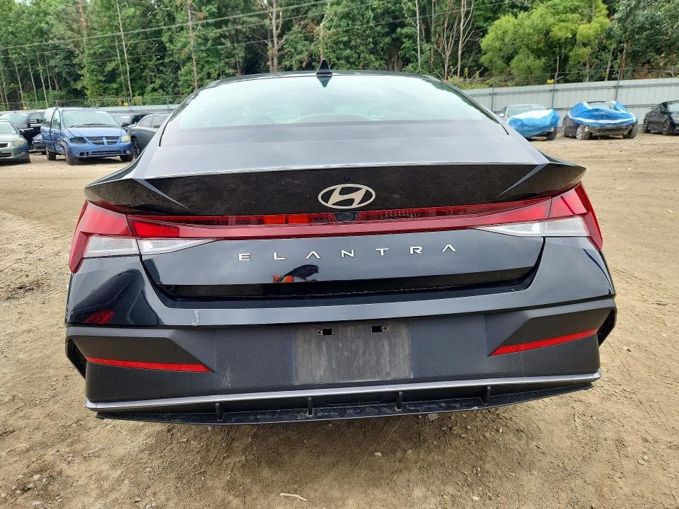2024 HYUNDAI ELANTRA SEL 6