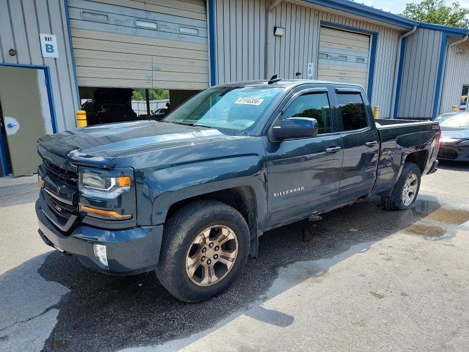 2017 CHEVROLET SILVERADO K1500 LT - 1