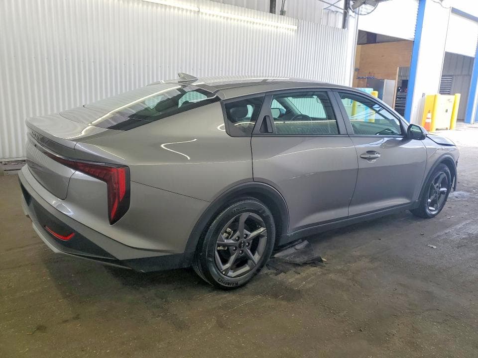 2025 KIA K4 LXS 3