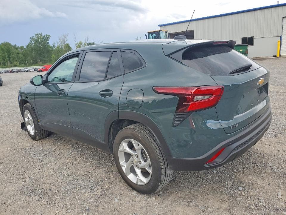 2025 CHEVROLET TRAX LS 2