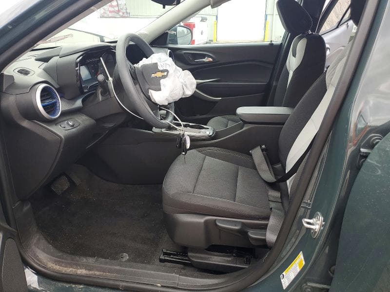2025 CHEVROLET TRAX LS 7